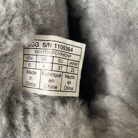 UGG Australia Classic Swarovski Boots size… - Picture 6 of 6